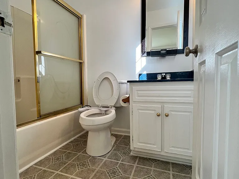 4622 Briarwood Dr — Photo 9