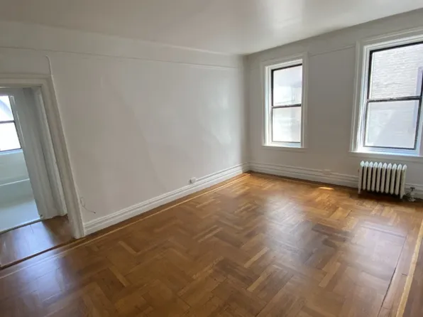 (undisclosed Address), Yonkers, NY 10705