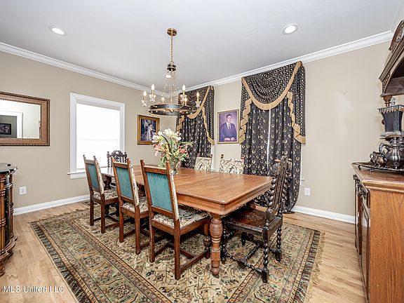 5th image of 6316 Point Porteaux Rd