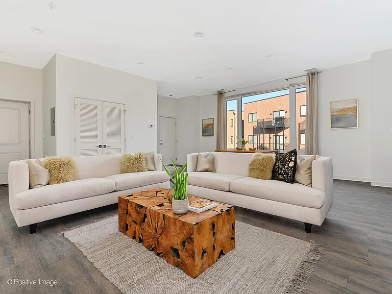 2146 N Nashville Ave #3N — Photo 5