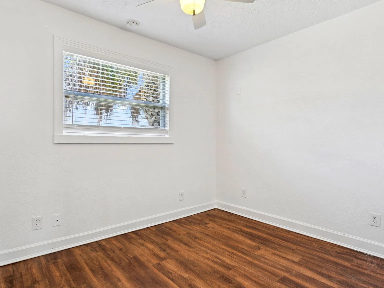 4636 Fairfield Ave. S - 1 — Photo 4