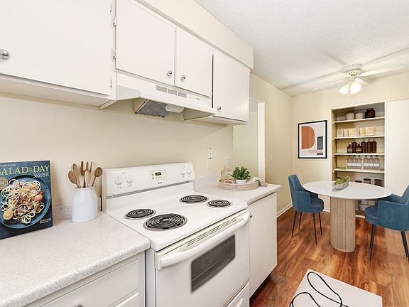 One Bedroom Kitchen