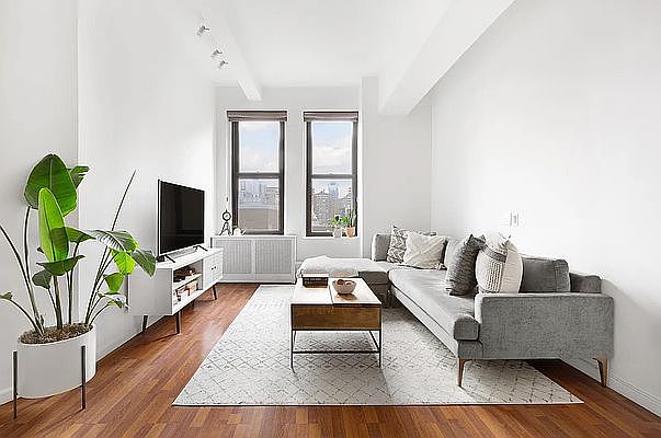 1st image of 315 7th Ave APT 7A