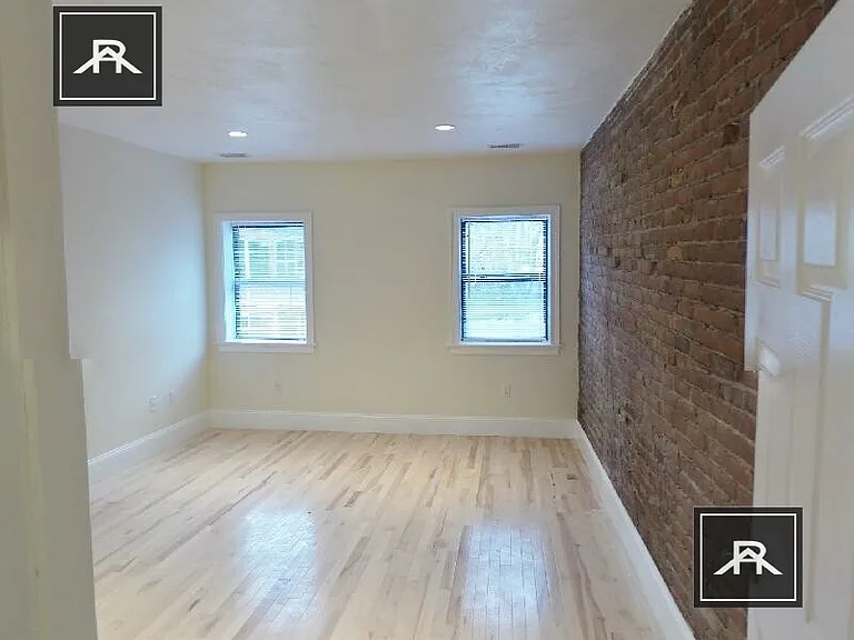 1203 Beacon St #2 — Photo 14