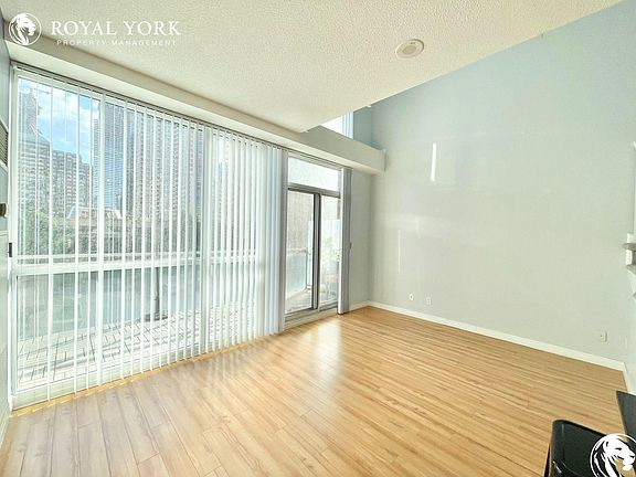 5th image of 225 Webb Dr #305
