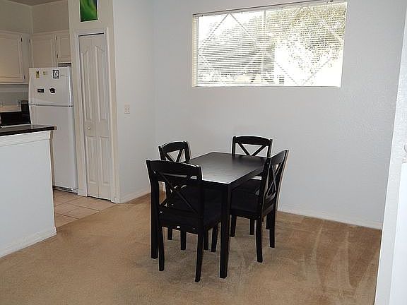 5th image of 2424 Legacy Lake Dr Unit 2424