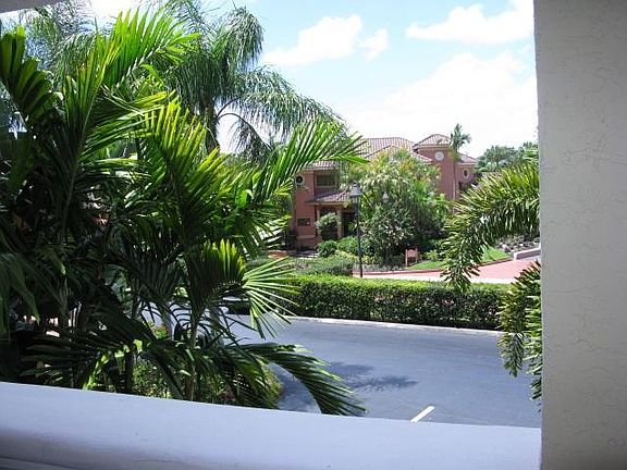 3rd image of 300 Uno Lago Dr APT 202