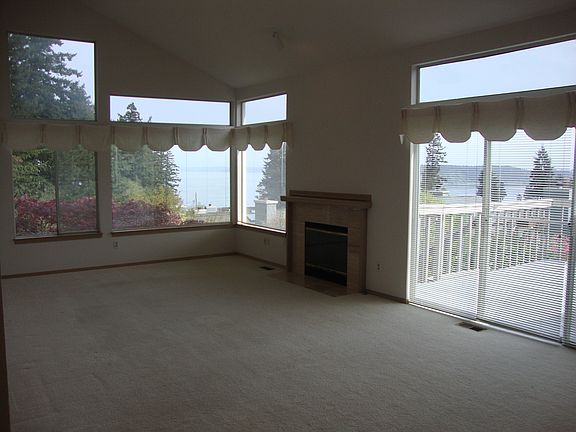 Living room with fireplace