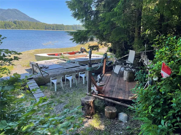 5 Kvarno Is, Ucluelet, BC V0R 3A0