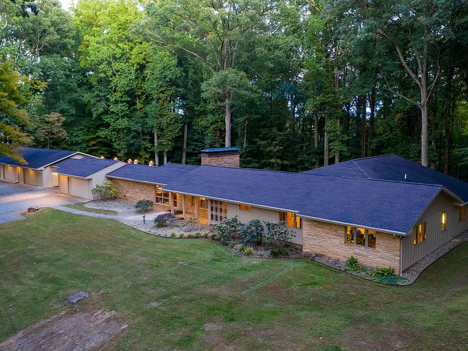1st image of 4507 Tanglewood Dr