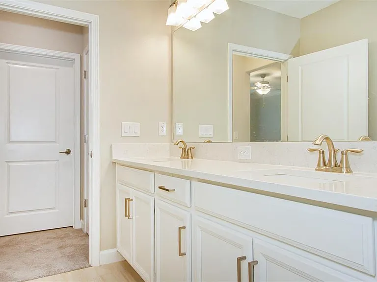 16657 Shell Bay Dr — Photo 33