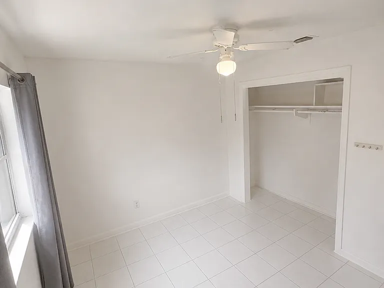 4409 W North B St — Photo 1