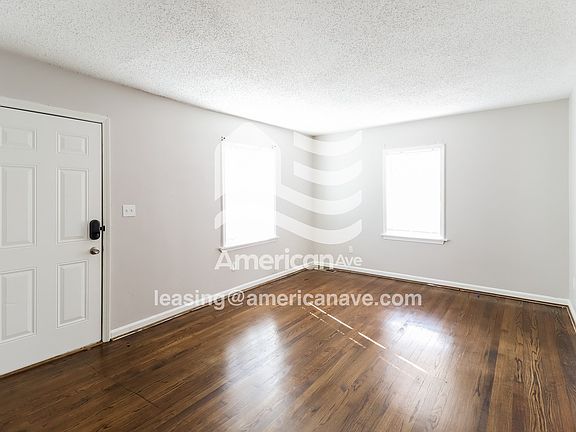 190046_004_wm_-_living_room_13328825.jpg