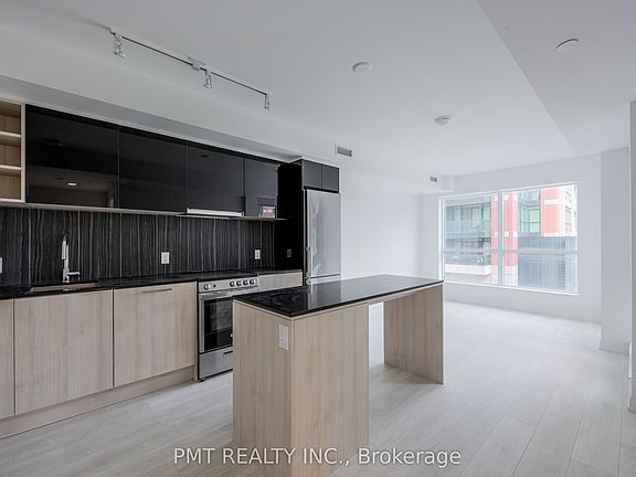 5th image of 31 Tippett Rd #339