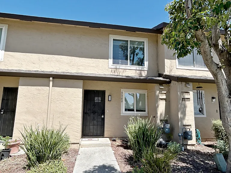 3309 Innerwick Ln — Photo 1