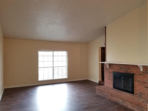 3rd image of 5508 Squires Dr