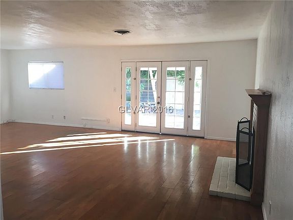 3rd image of 2120 Helen Ave #0