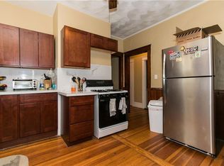 86 Pembroke Ave, Providence, RI 02908