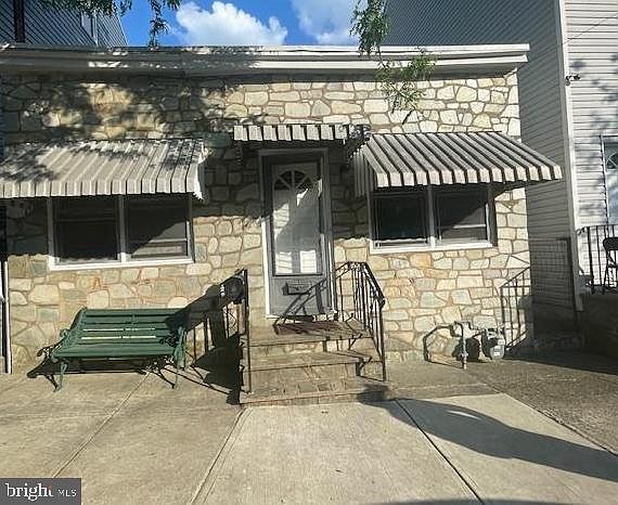 1st image of 926 Ohio Ave