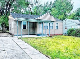 2468 Greenvale Rd, Cleveland, OH 44121