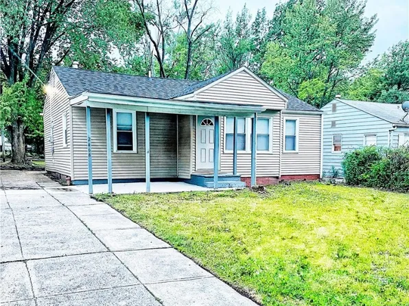 2468 Greenvale Rd, Cleveland, OH 44121