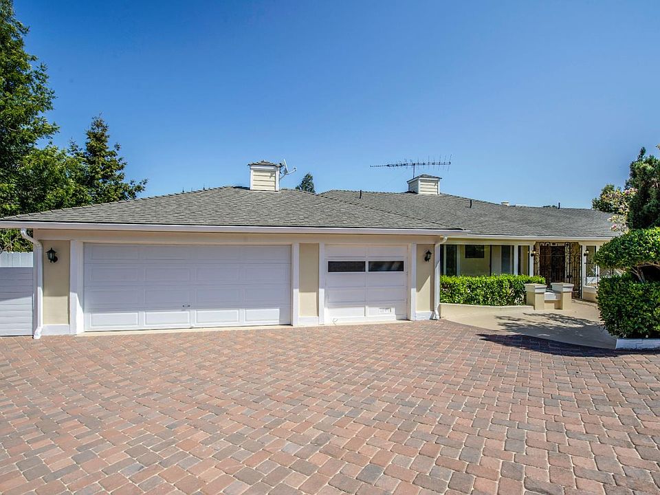 1st image of 2515 Skyfarm Dr