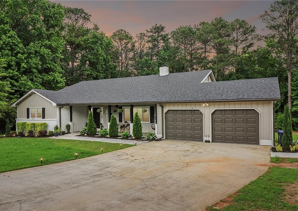 1st image of 2654 Amberly Way