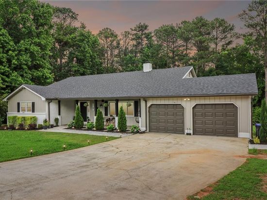 2654 Amberly Way, Snellville, GA 30078
