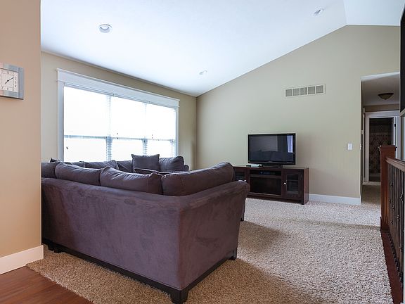 5th image of 3768 Sunrise Ln NW