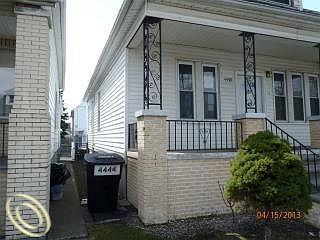 2nd image of 4438 Sobieski St