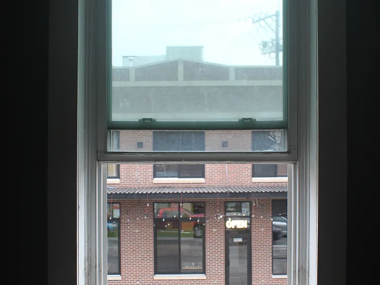 2025 W 35th St #2F — Photo 41