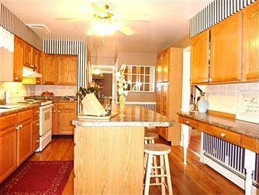 4th image of 11945 Clarkwood Dr