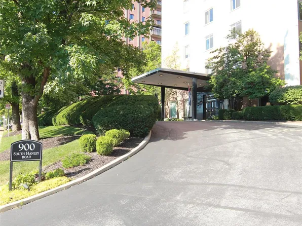 900 S Hanley Rd APT 8B, Saint Louis, MO 63105