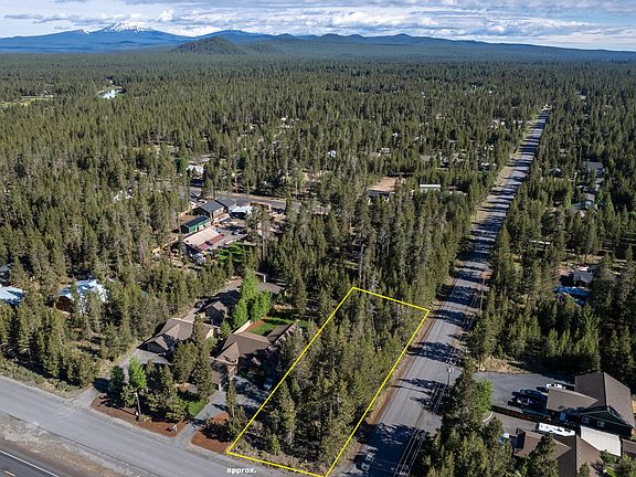 2nd image of 17266 Tholstrup Dr
