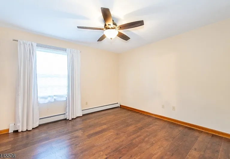 137 E 9th St #1 — Photo 11