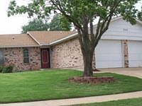 1st image of 909 S Patterson Dr