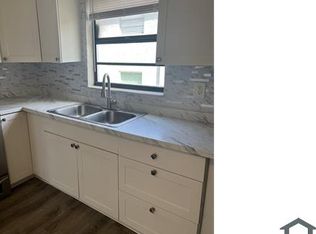 9420 N 50th St APT A, Tampa, FL 33617