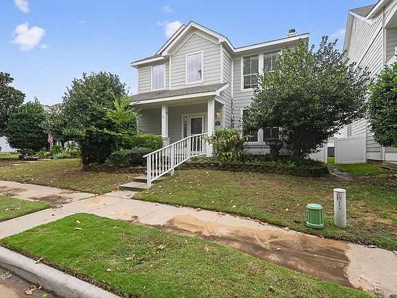 3rd image of 9908 Cedarcrest Dr