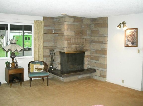 5th image of 2128 Snyder Ave