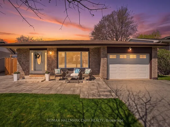 17 Hunter Ct, New Tecumseth, ON L9R 1A6