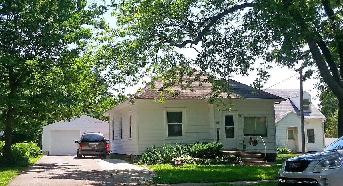 706 N Coler Ave photo 1