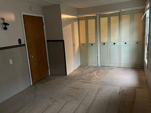 3rd image of 205 S 8th St