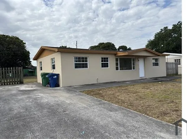 3460 NW 206th St, Miami Gardens, FL 33056