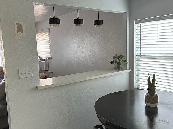 4th image of 2703 E Goshen Avenue