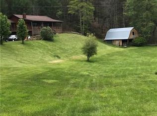 200 Wildfire Ln, Burnsville, NC 28714