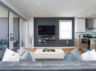 207 Manhattan Ave #B, Union City, NJ 07087