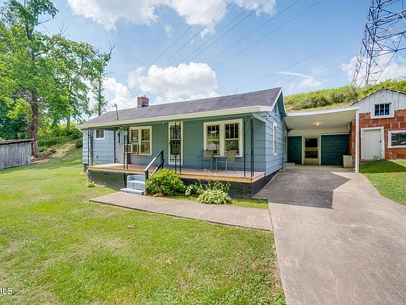3rd image of 222 Smith Hollow Rd