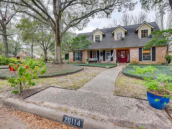 3rd image of 20114 Devereaux Ct