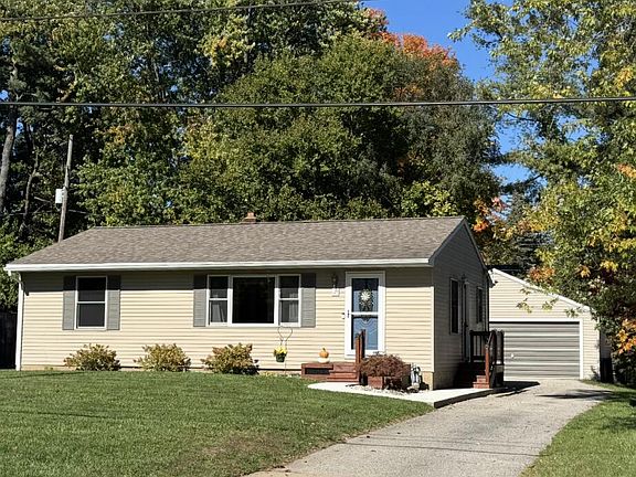 2nd image of 125 Williams Dr