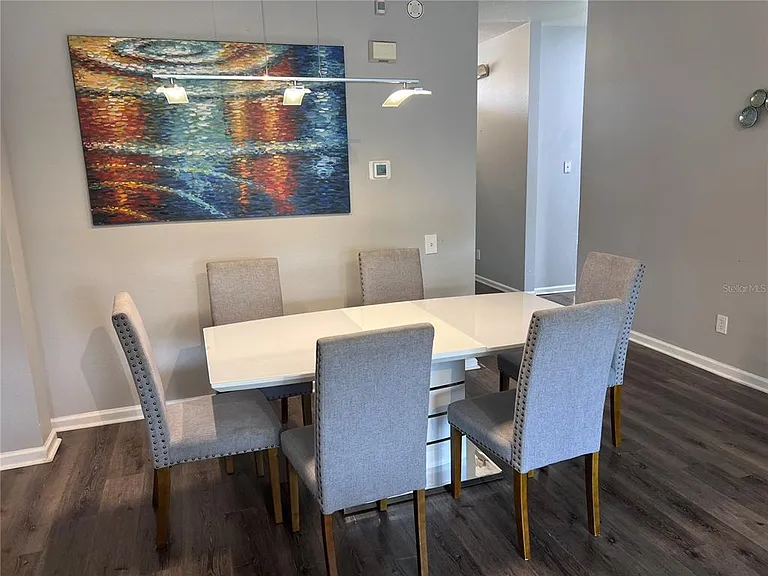 8121 Fan Palm Way — Photo 19